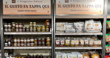 Il Viaggiator Goloso sbarca in Autogrill